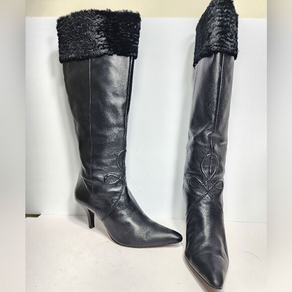 Arturo Chiang  - Picture 12 of 13